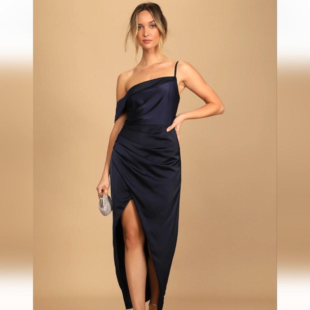 Asymmetrical Tulip Midi Dress